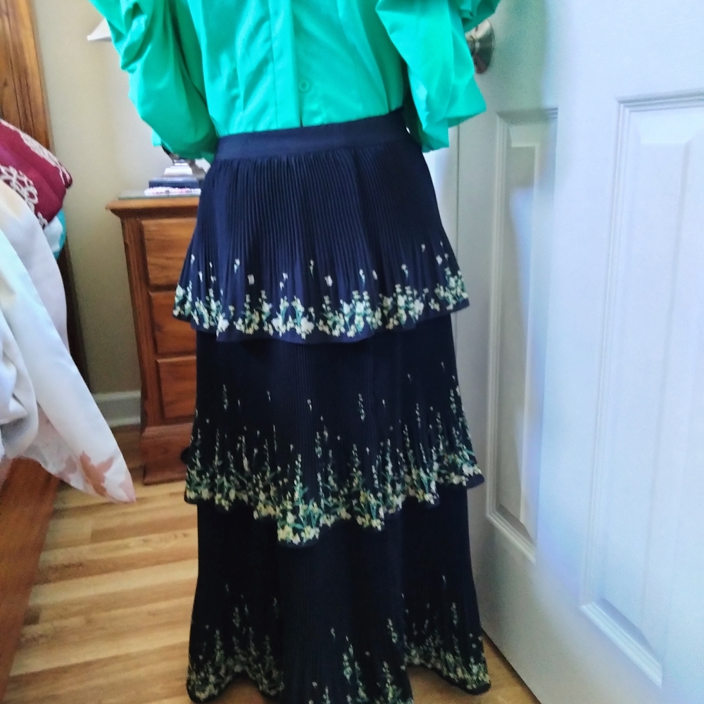 Ted Baker London Black and Green Tiered Maxi Skirt